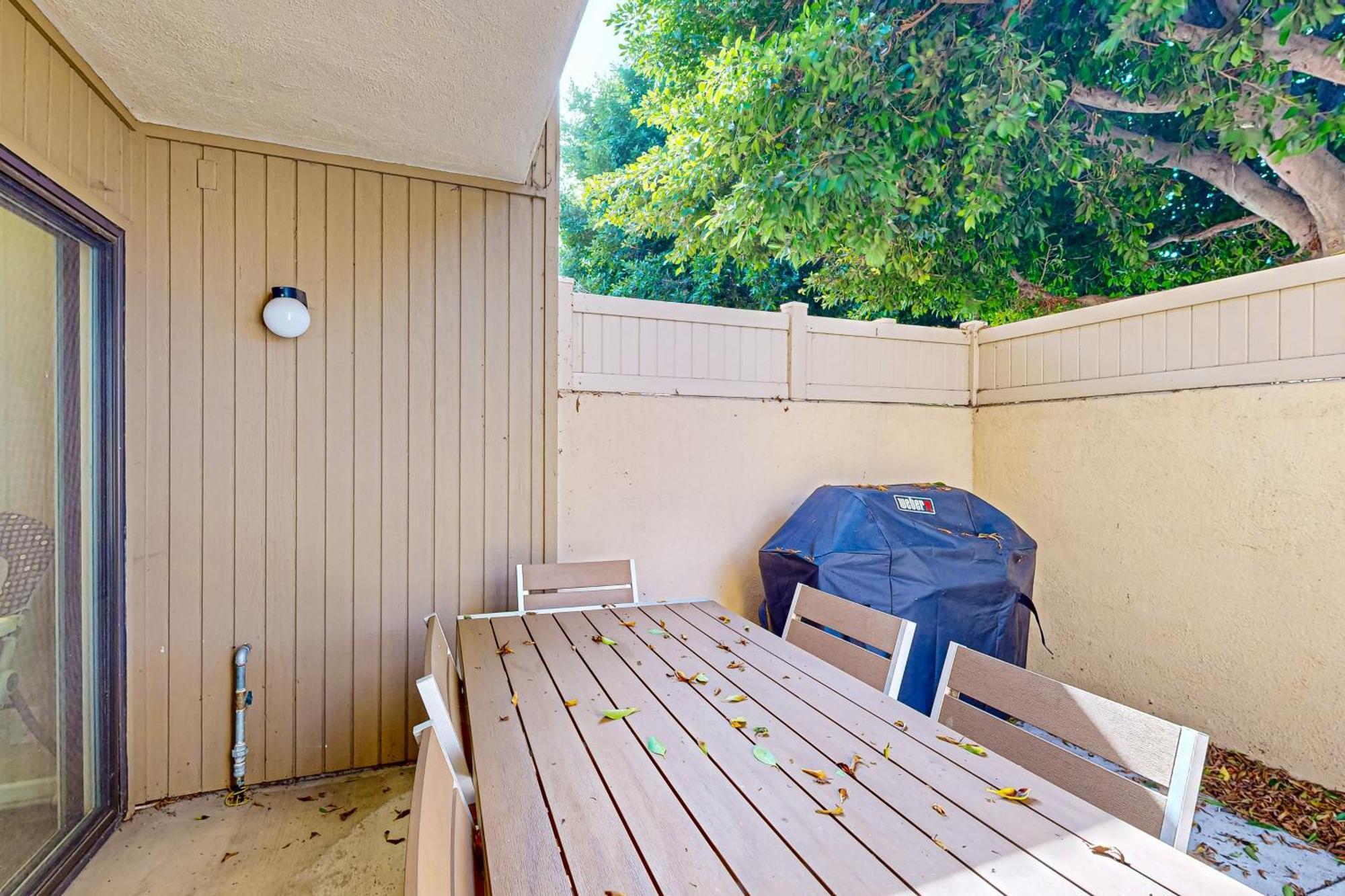 Doorstep To Disneyland Condos Anaheim Room photo